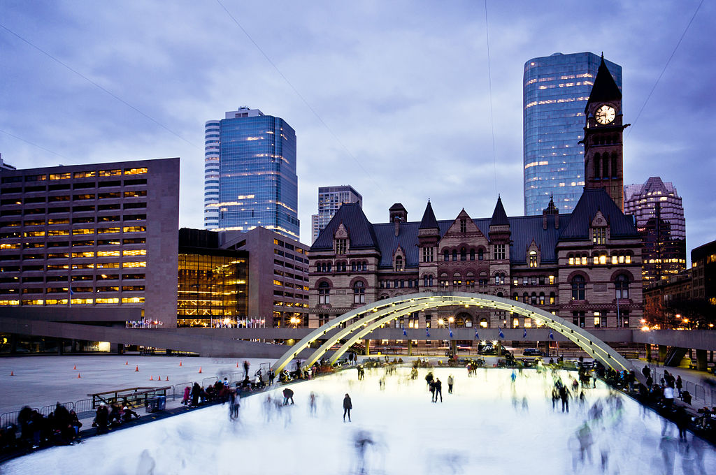Nathan Philips Square patinoire