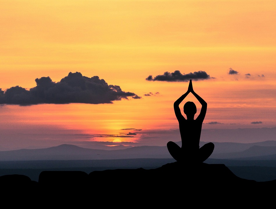 Méditation - Zen - Chan - Yoga - Statut - Art - Figure - Montagne @Pixabay