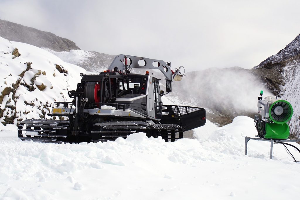 VIDÉO - Ski : comment fonctionne une usine à neige artificielle